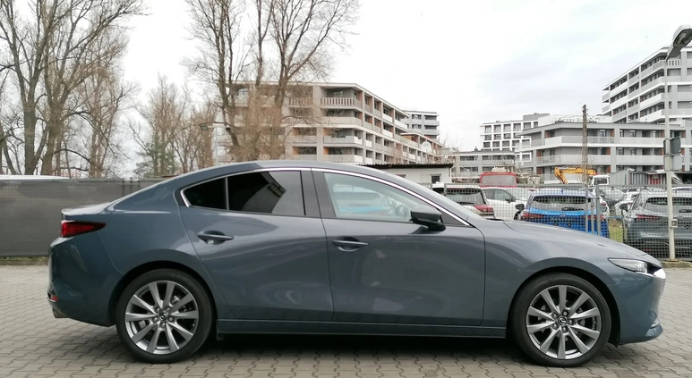 Mazda 3 cena 117900 przebieg: 25650, rok produkcji 2022 z Warszawa małe 277